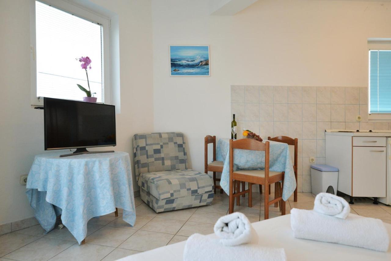 Apartman Mana, Murter Exterior photo